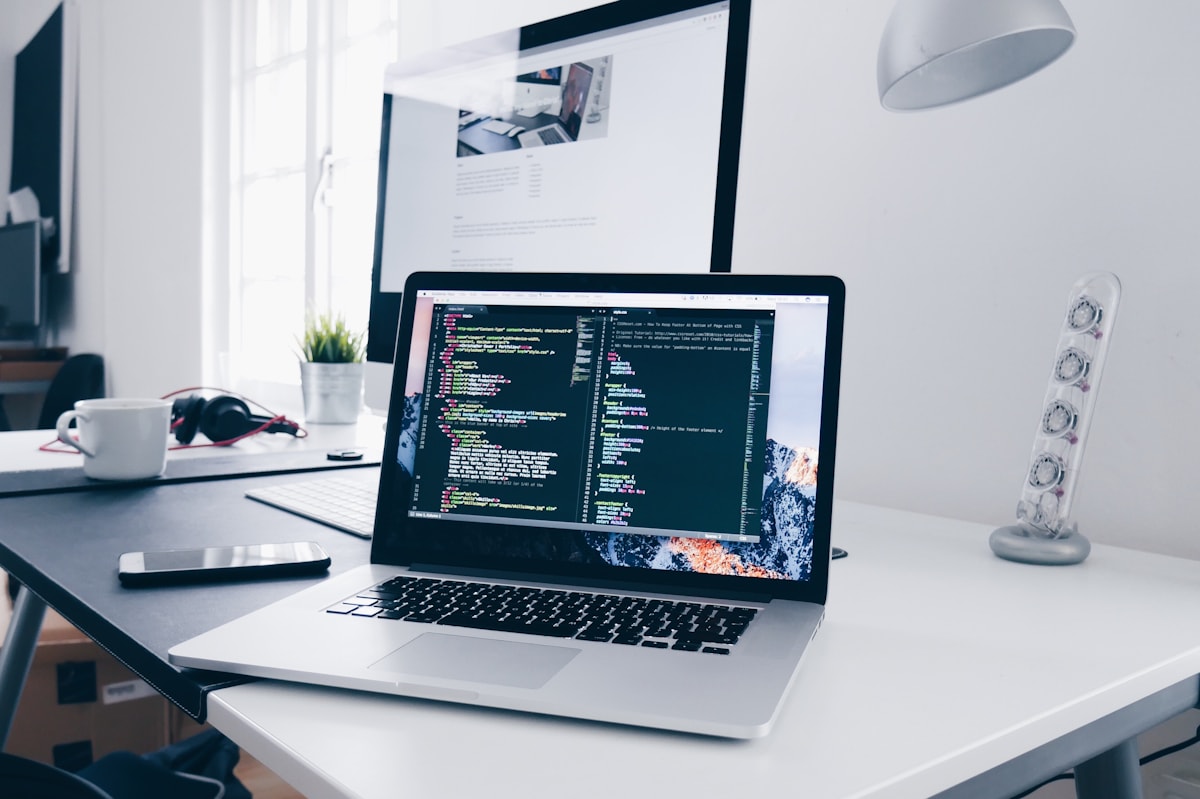 Admin panel yazılımı geliştirme için kod ve yönetim ekranı çalışması